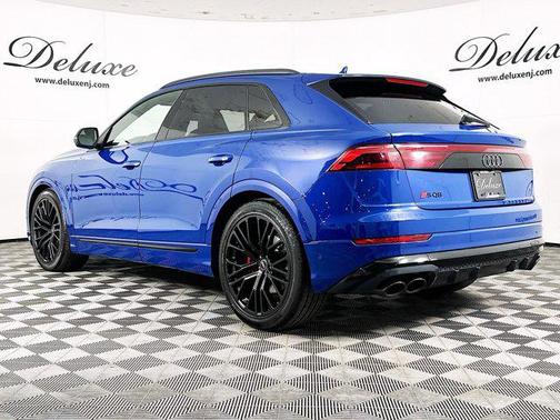 2024 Audi SQ8 4.0T Premium Plus
