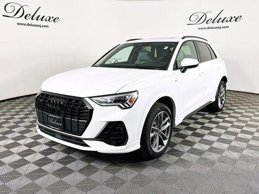 2024 Audi Q3 S line Premium