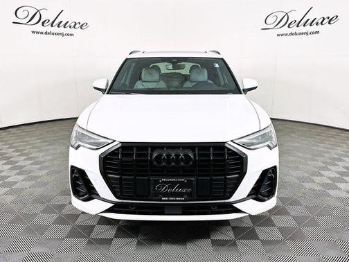2024 Audi Q3 S line Premium