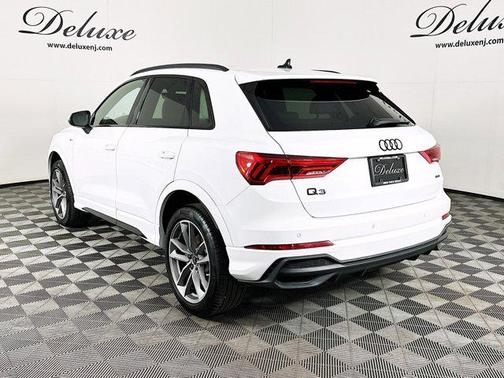 2024 Audi Q3 S line Premium