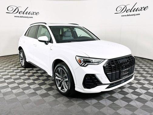 2024 Audi Q3 S line Premium
