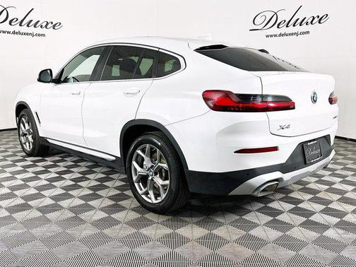 2023 BMW X4 xDrive30i