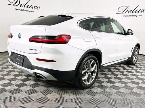 2023 BMW X4 xDrive30i