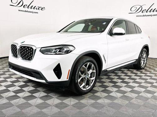 2023 BMW X4 xDrive30i