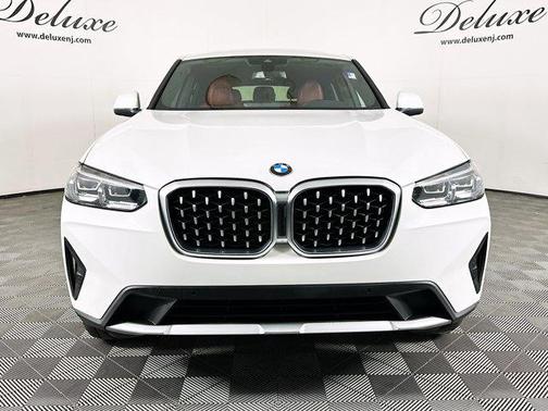 2023 BMW X4 xDrive30i