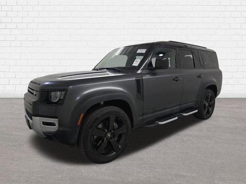 2023 Land Rover Defender SE