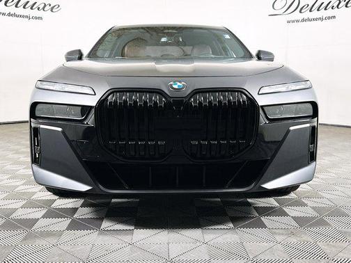 Frozen Deep Grey 2023 BMW 760 760i xDrive