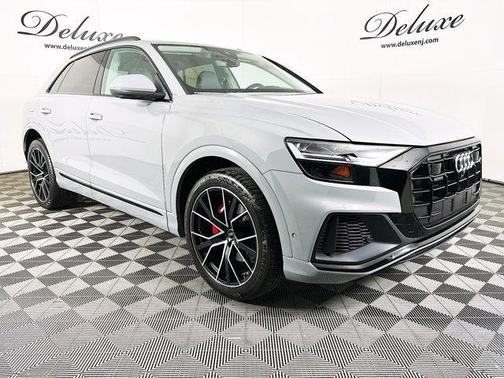 2022 Audi Q8 55 Premium Plus