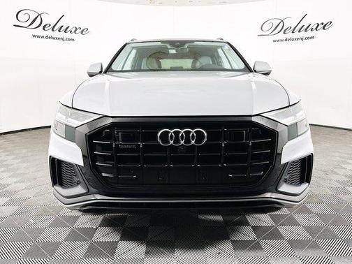 2022 Audi Q8 55 Premium Plus