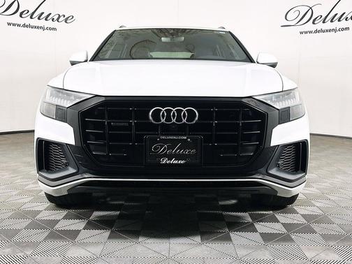 Glacier White Metallic 2020 Audi Q8 55 Premium Plus