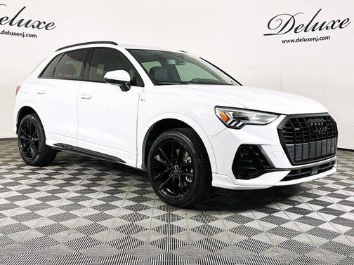 2024 Audi Q3 45 S line Premium Plus