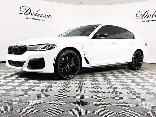 2022 BMW 530e Base