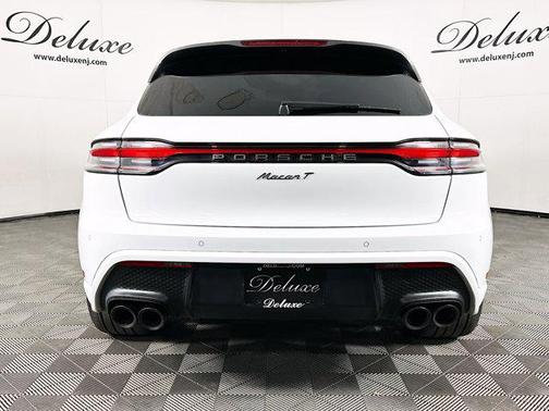 2023 Porsche Macan T