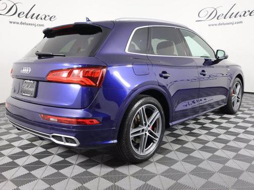 Navarra Blue Metallic 2018 Audi SQ5 3.0T Premium Plus