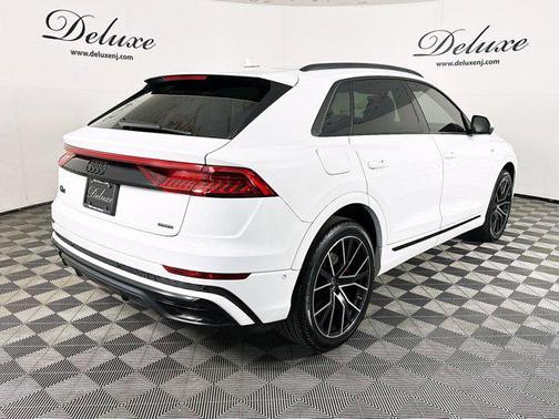 2023 Audi Q8 55 Premium Plus
