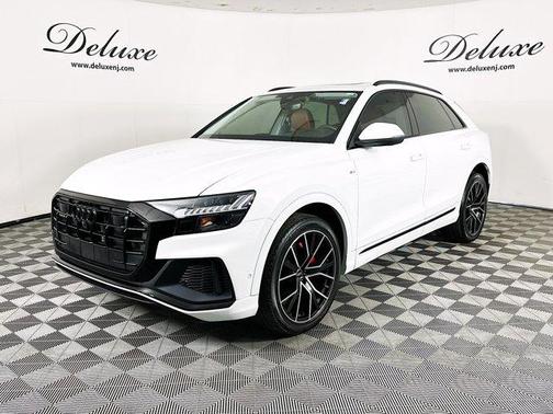 2023 Audi Q8 55 Premium Plus
