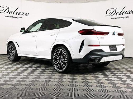 2024 BMW X6 xDrive40i