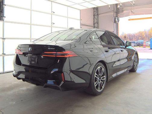 2024 BMW 540 540i xDrive