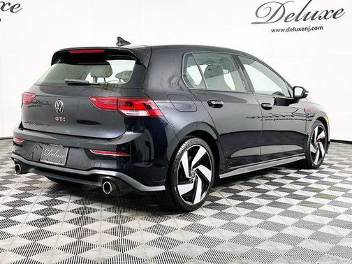 2023 Volkswagen Golf GTI 2.0T S DSG