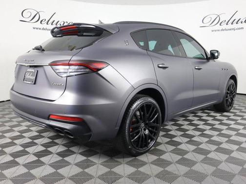 Grigio Metallic 2021 Maserati Levante GTS