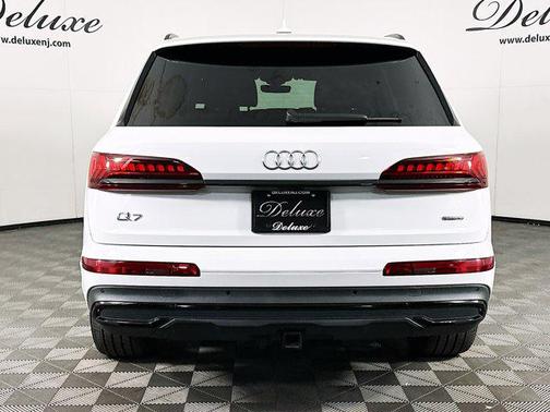 2023 Audi Q7 55 Premium Plus
