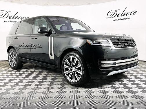 Santorini Black Metallic 2023 Land Rover Range Rover SE