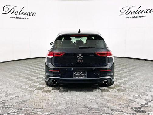 2022 Volkswagen Golf GTI 2.0T S DSG