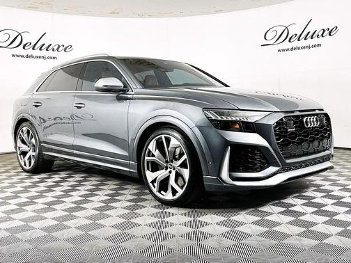 Daytona Gray Pearl Effect 2023 Audi RS Q8 4.0T