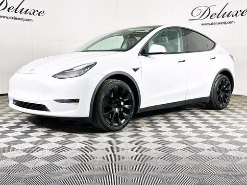 2023 Tesla Model Y AWD