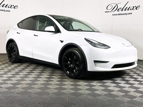 2023 Tesla Model Y AWD