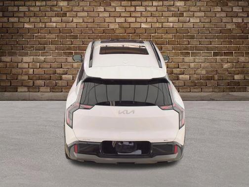 Glacial White Pearl 2025 Kia EV9 GT-Line