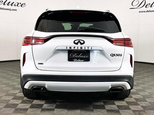 Radiant White 2024 INFINITI QX50 SPORT