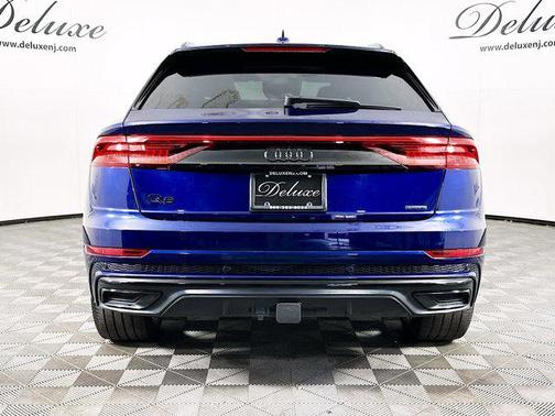 2022 Audi Q8 55 Premium Plus