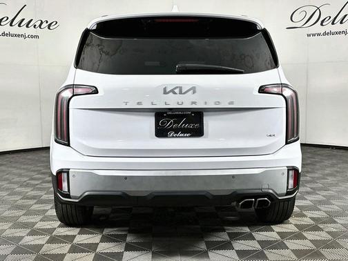 Glacial White Pearl 2024 Kia Telluride SX Prestige