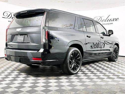 2024 Cadillac Escalade ESV Sport