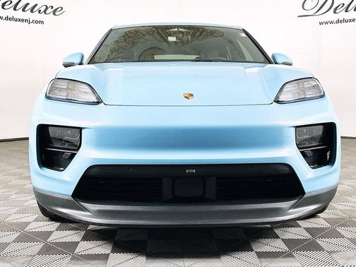 Frozen Blue Metallic 2024 Porsche Macan Macan Electric 4