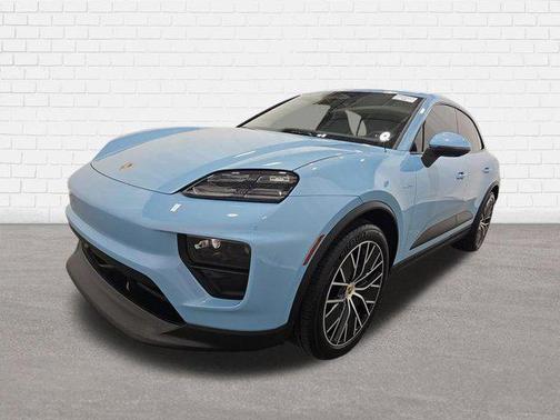 Frozen Blue Metallic 2024 Porsche Macan Macan Electric 4