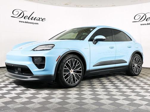 Frozen Blue Metallic 2024 Porsche Macan Macan Electric 4