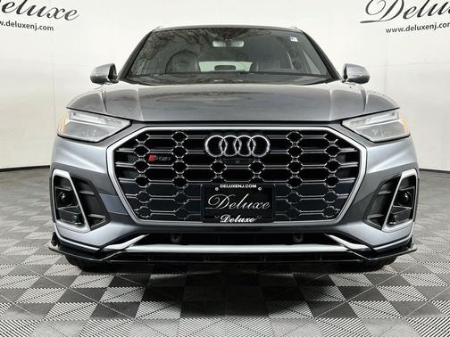 Daytona Gray Pearl Effect 2022 Audi SQ5 3.0T Premium Plus