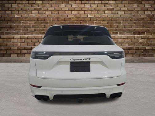 2022 Porsche Cayenne GTS