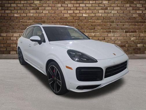 2022 Porsche Cayenne GTS