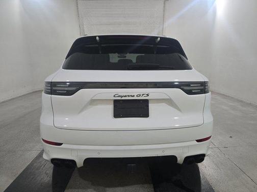 2022 Porsche Cayenne GTS