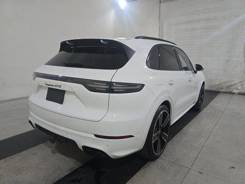 2022 Porsche Cayenne GTS