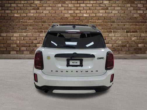 Nanuq White Metallic 2023 MINI SE Countryman Cooper