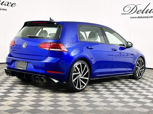Lapiz Blue Metallic 2018 Volkswagen Golf R 2.0T Manual