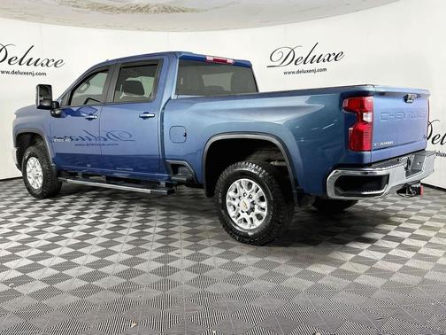 Lakeshore Blue Metallic 2024 Chevrolet Silverado 2500 LT