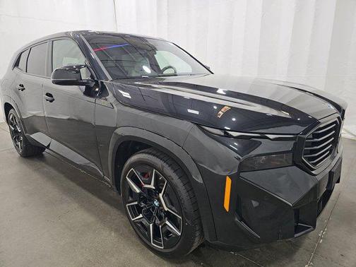 Black Sapphire Metallic 2023 BMW XM Base