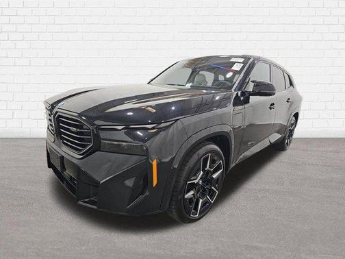 Black Sapphire Metallic 2023 BMW XM Base