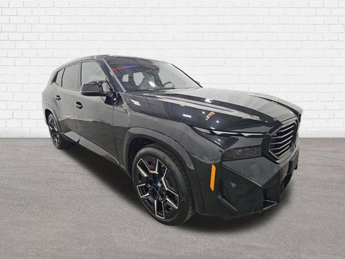 Black Sapphire Metallic 2023 BMW XM Base