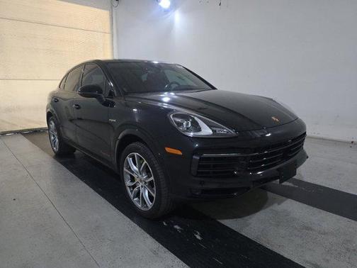 2022 Porsche Cayenne E-Hybrid